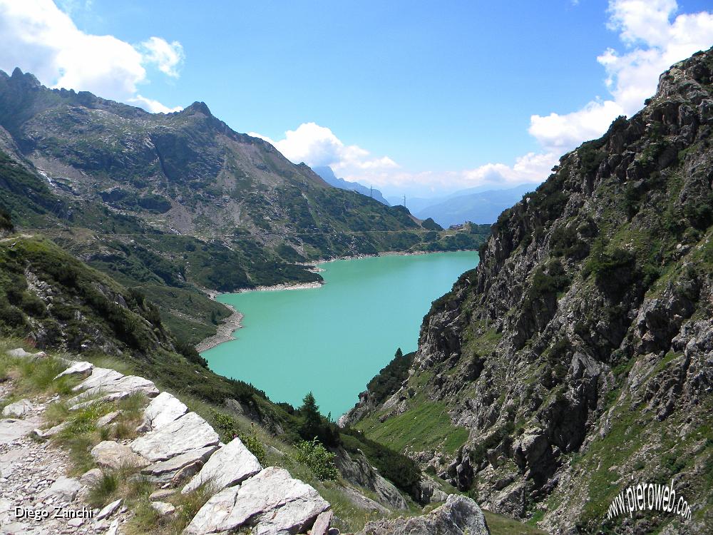 11-verso il rientro.... il bacino del Barbellino.jpg